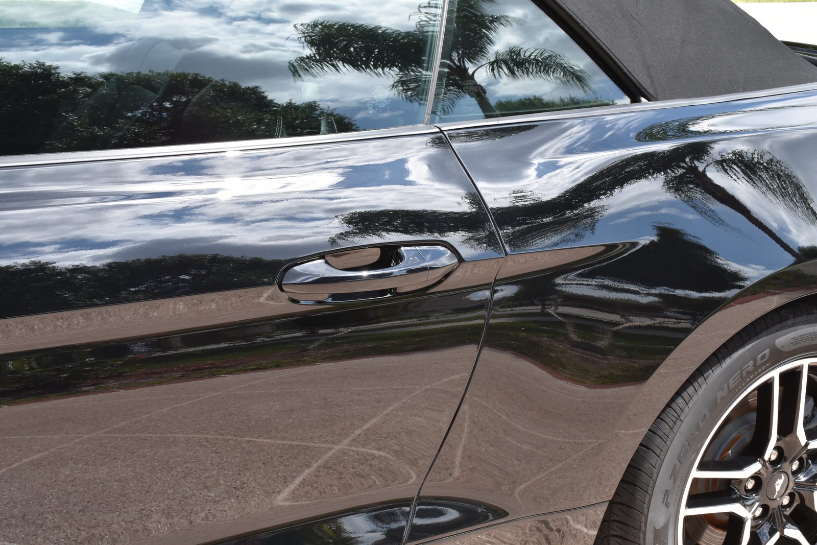 2018 Ford Mustang GT door after paint refinement and CQUARTZ Finest Reserve ceramic coating