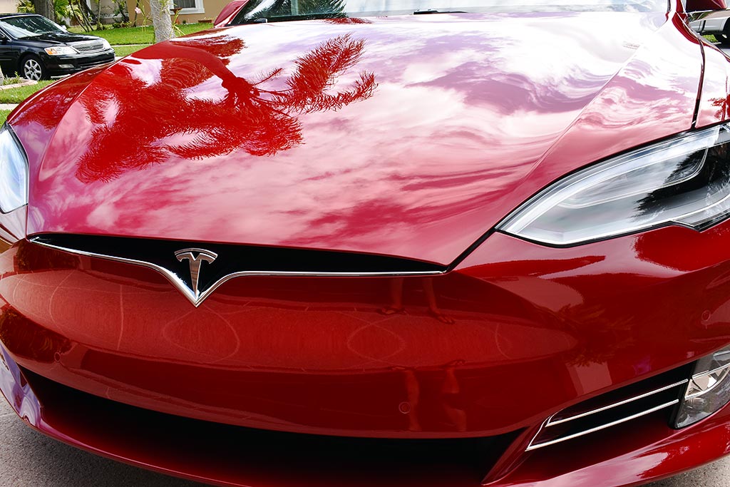 2020 Tesla Model S Red - CQUARTZ Finest Reserve Ceramic Coating - A Miracle Detailing Boynton Beach
